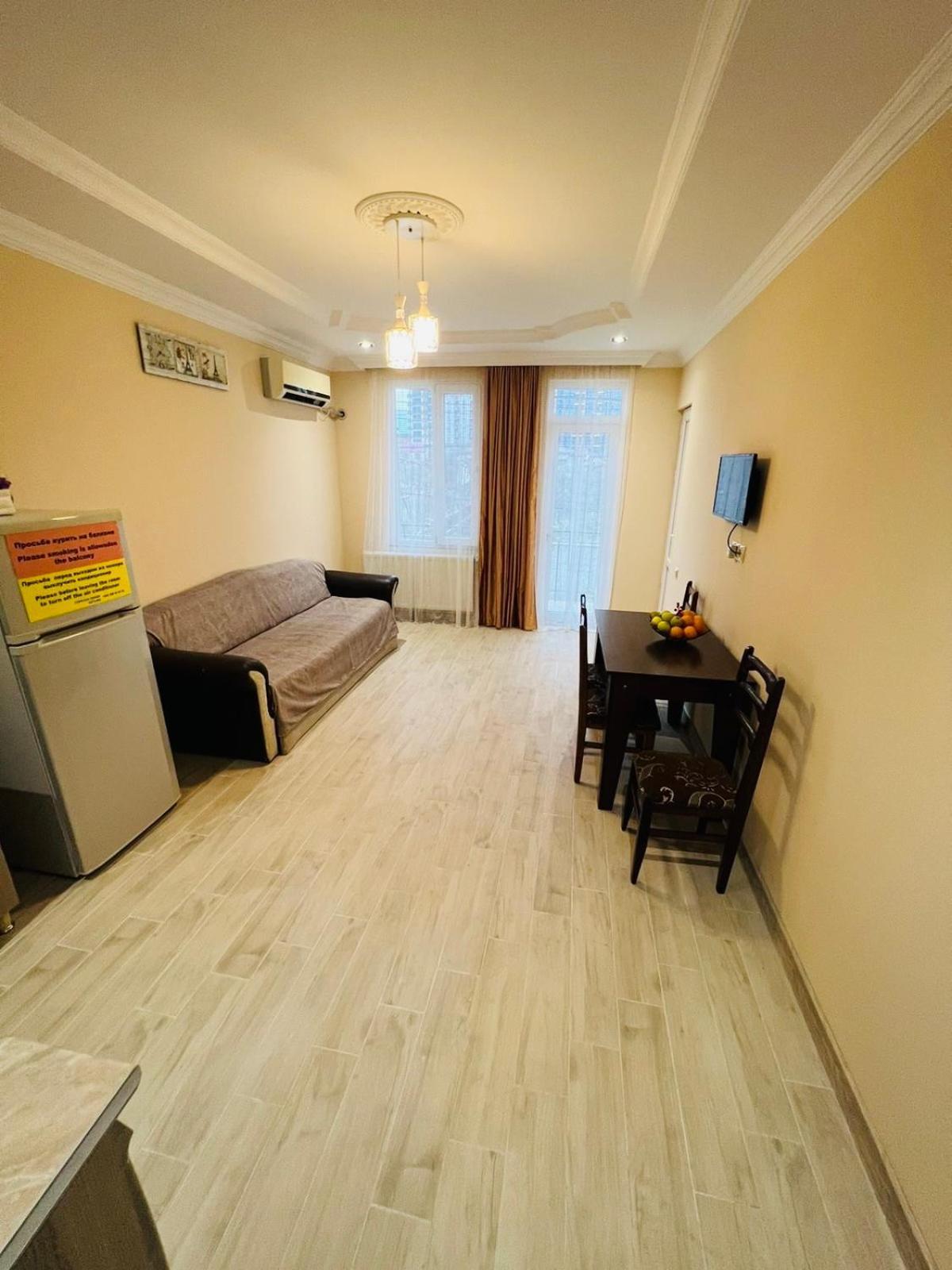 Aparthotel My Home Batumi Exterior photo