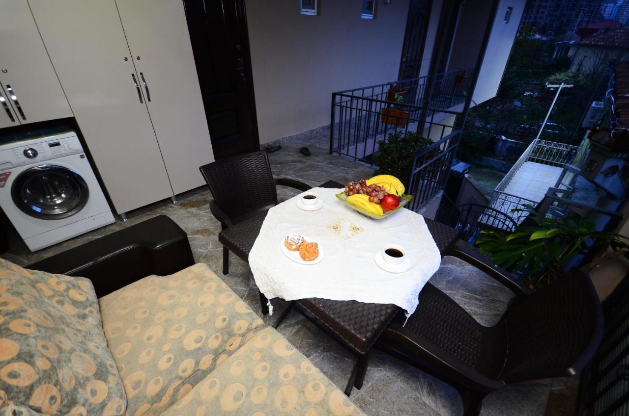 Aparthotel My Home Batumi Exterior photo