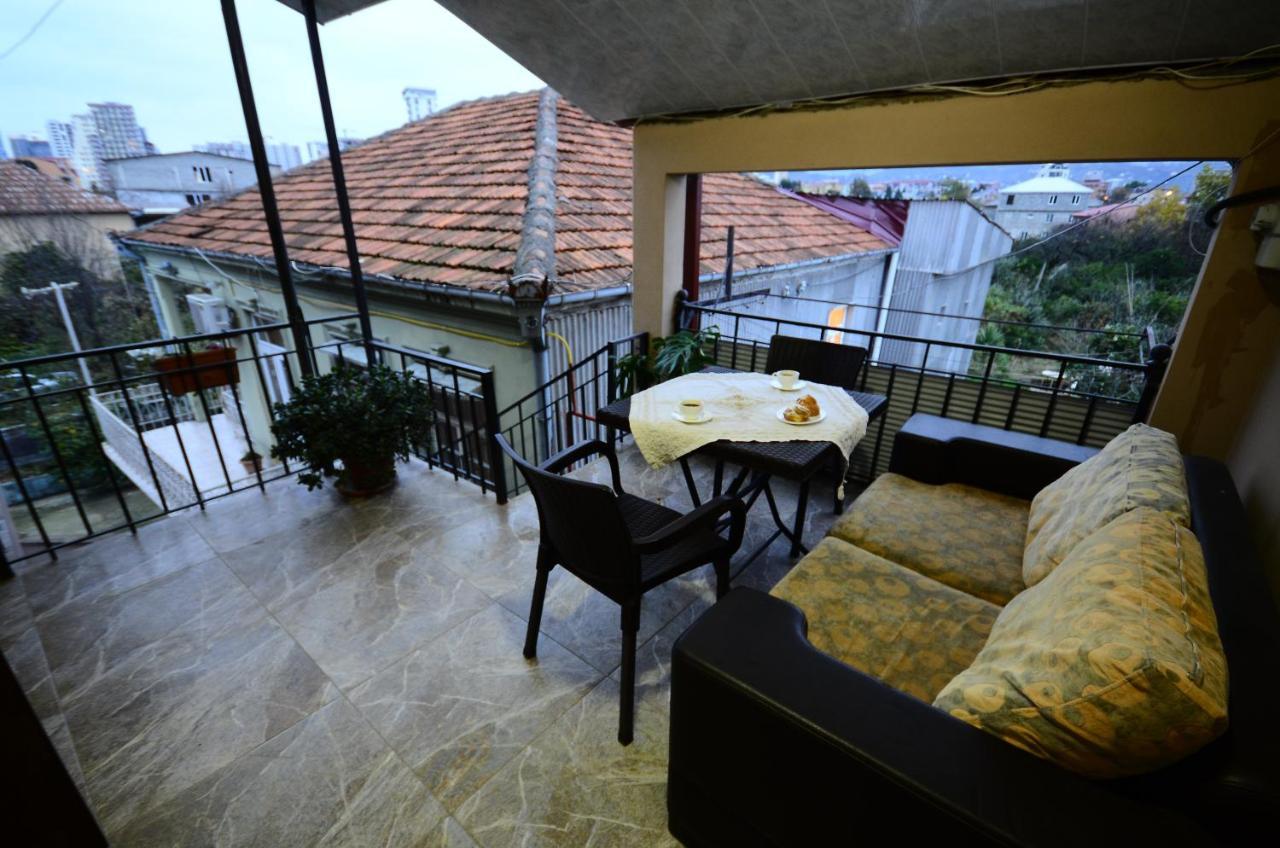 Aparthotel My Home Batumi Exterior photo