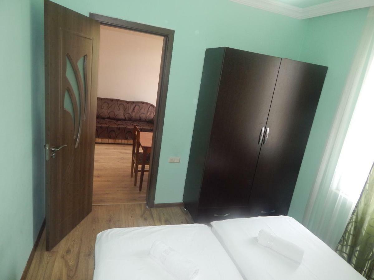 Aparthotel My Home Batumi Exterior photo